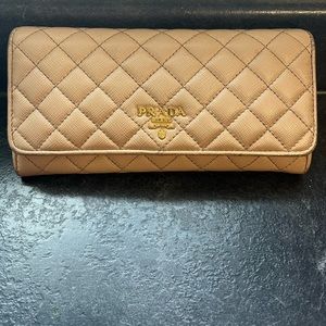 Beautiful quilted leather PRADA wallet